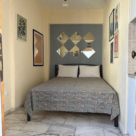 Tiny Loft Studio In The Heart Of Thessaloniki,17 Square Meters,On The Terrace Of The Building Buitenkant foto