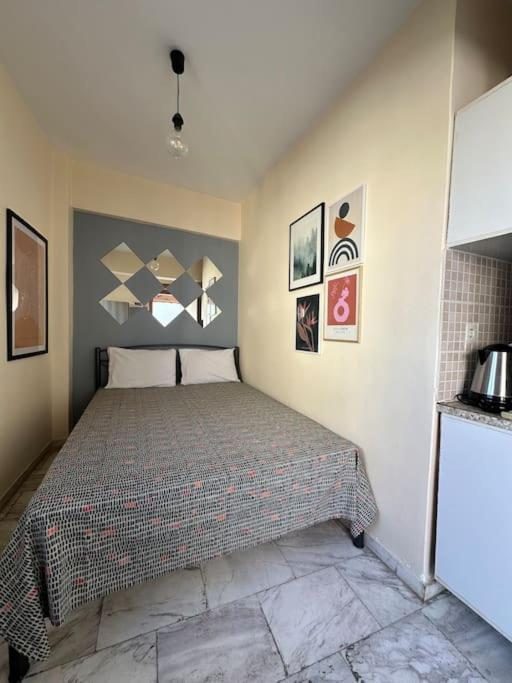 Tiny Loft Studio In The Heart Of Thessaloniki,17 Square Meters,On The Terrace Of The Building Buitenkant foto