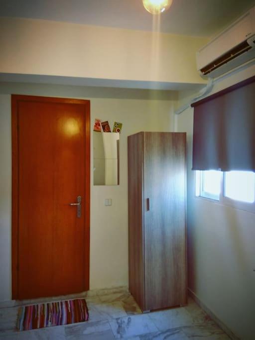 Tiny Loft Studio In The Heart Of Thessaloniki,17 Square Meters,On The Terrace Of The Building Buitenkant foto